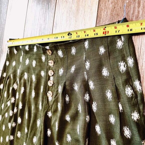 🛍️NWT Wide leg olive green with white elastic waist comfy pants Size 14 - Picture 8 of 11